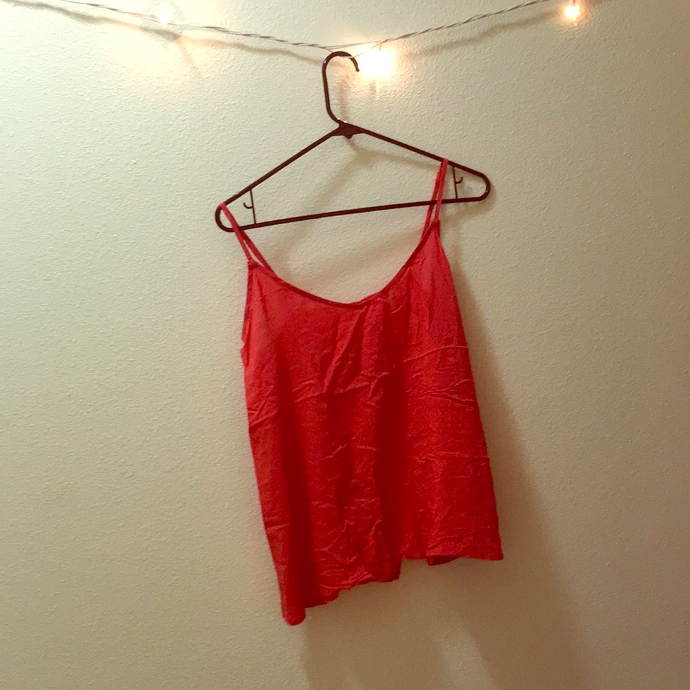 red tank top